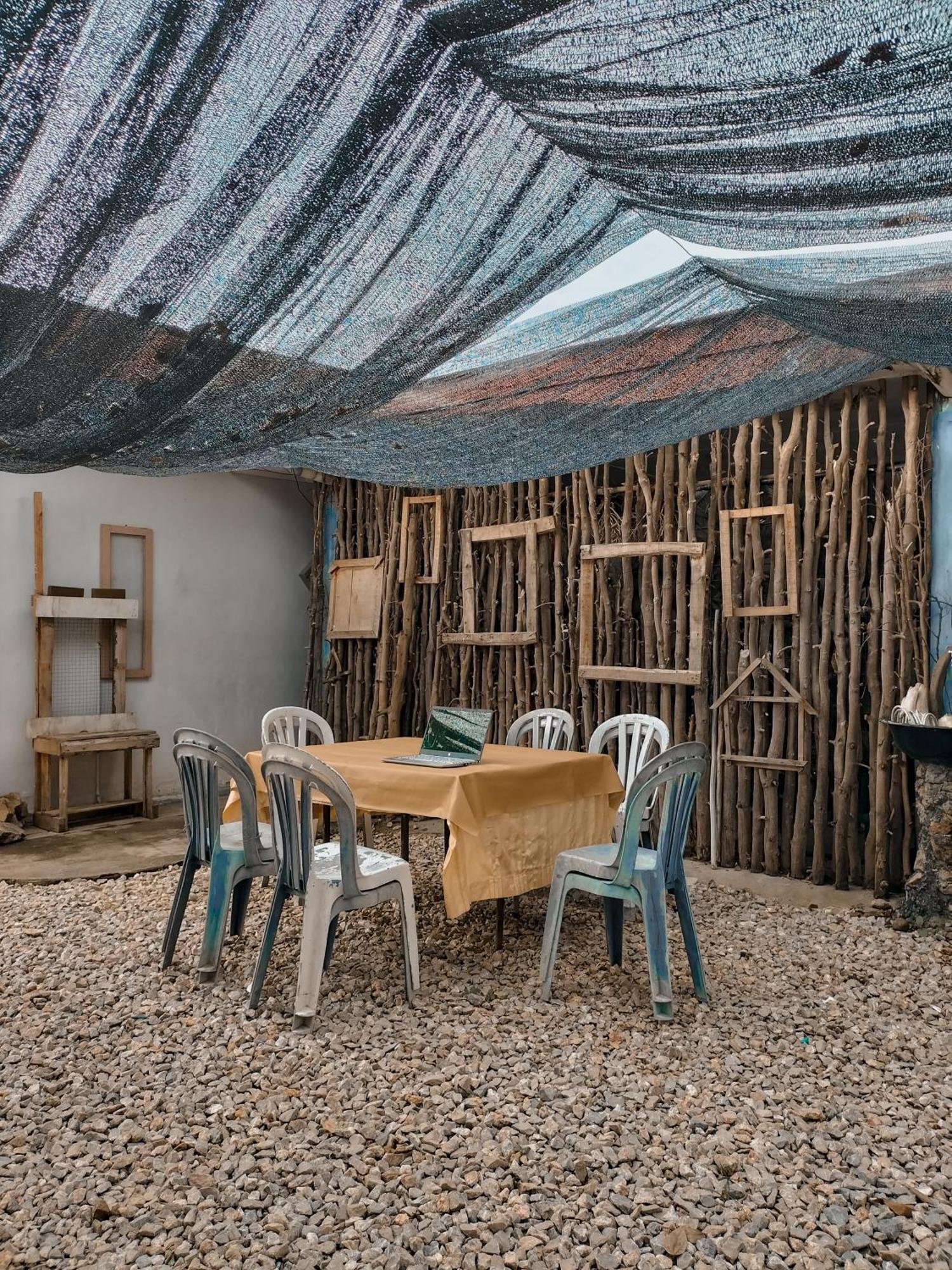 Brussels Homestay Kost Balige Bagian luar foto